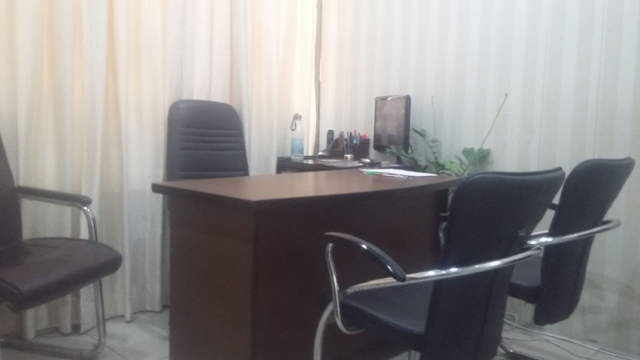 980 sq feet commercial office space